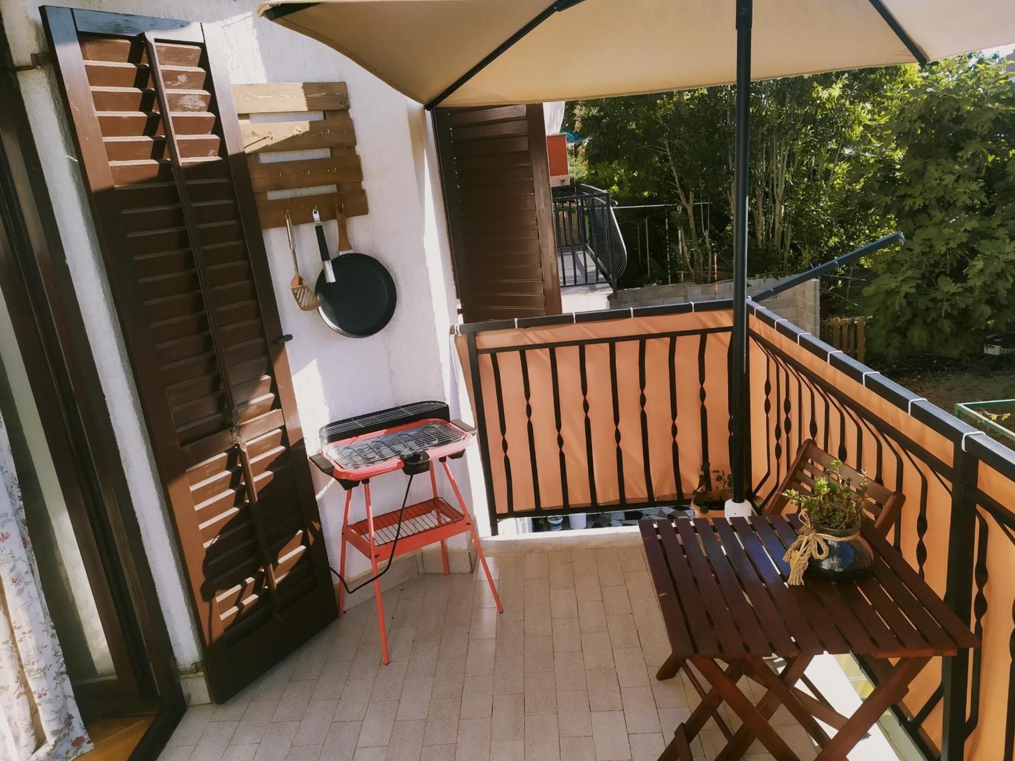 Superior Familiy Apartment Tina เวอร์ซาร์ ภายนอก รูปภาพ
